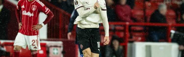 华体会官网-涅槃归来！28岁曹圭成欧联制胜爆冷森林 术后感染暴瘦28斤伤缺1年